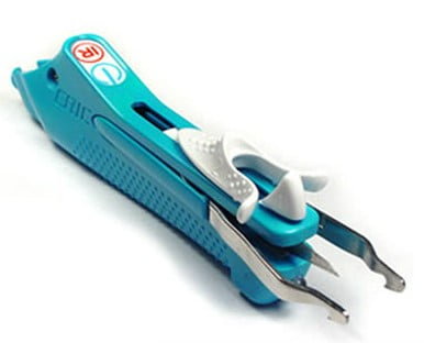 Medical, Treacheostomy device complete with Metal Injection Molded spreader legs